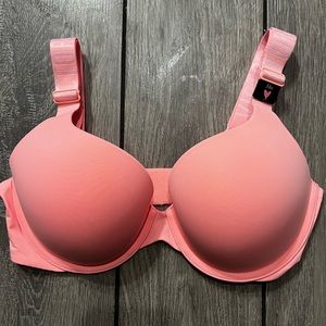 Victoria’s Secret T-shirt Push Up Bra - 34D